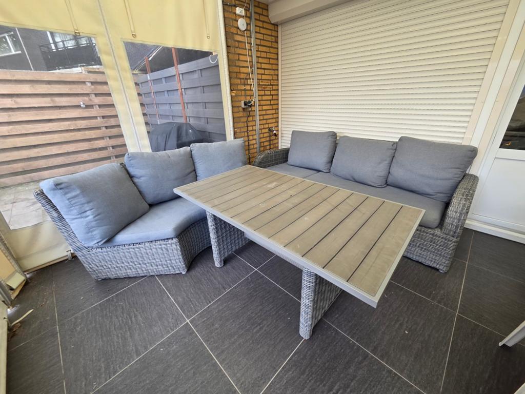 Tuinset met tafel - schone staat, Tuin en Terras, Tuinsets en Loungesets, Ophalen of Verzenden, Zo goed als nieuw, Wicker, Bank