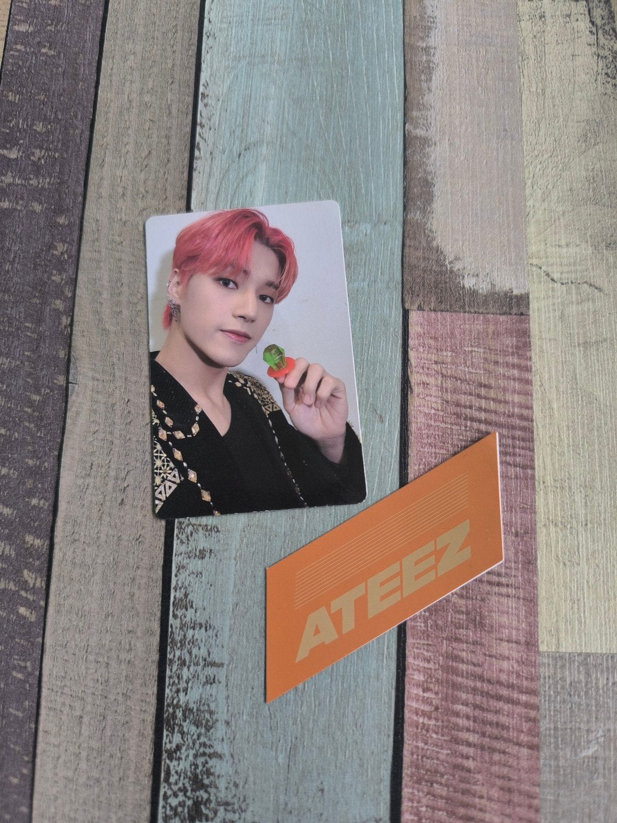 Wooyoung Fotokaartje, Verzamelen, Ophalen of Verzenden, Zo goed als nieuw