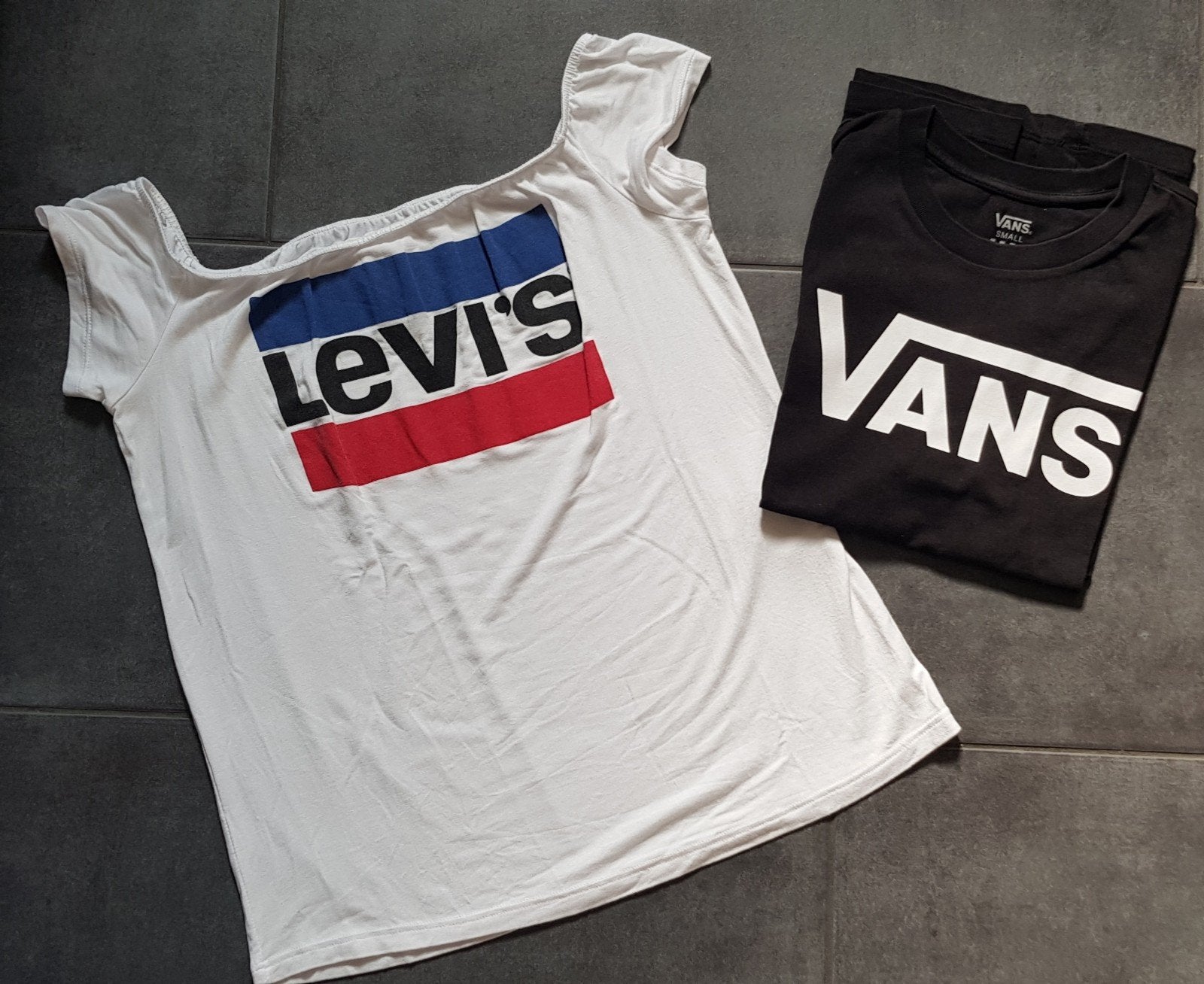 SHIRT VAN LEVI'S EN VANS MAAT S, Kleding | Dames, Ophalen of Verzenden, Zo goed als nieuw