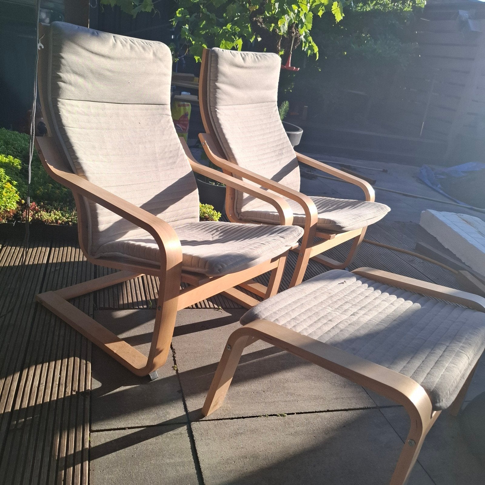 2x IKEA Poäng fauteuil met voetenbankje, Huis en Inrichting, Fauteuils, Ophalen, Gebruikt, 75 tot 100 cm, Modern Scandinavisch