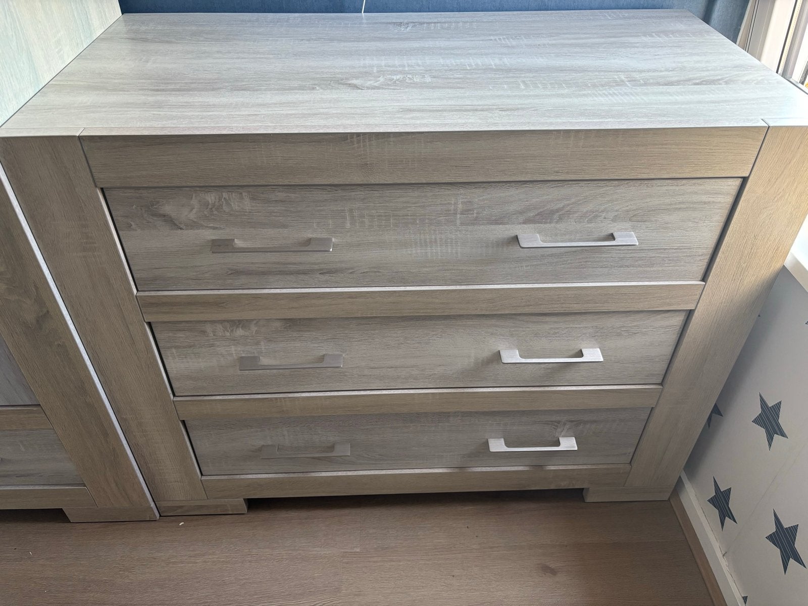 Complete babykamer: kast, commode en ledikantje, Ophalen, Gebruikt, Kast, 50 tot 70 cm