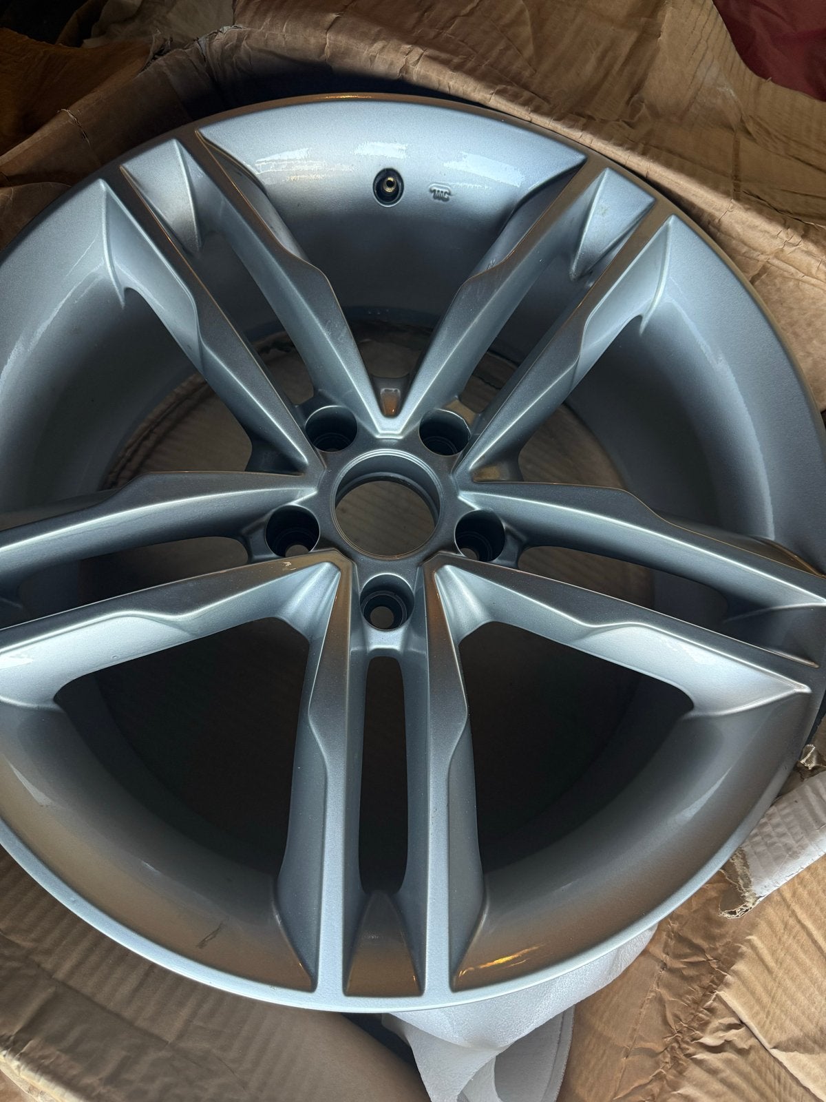 3x Refurb 18 inch velg en 1x 19 inch, 18 inch, Velg(en), Nieuw, Ophalen of Verzenden