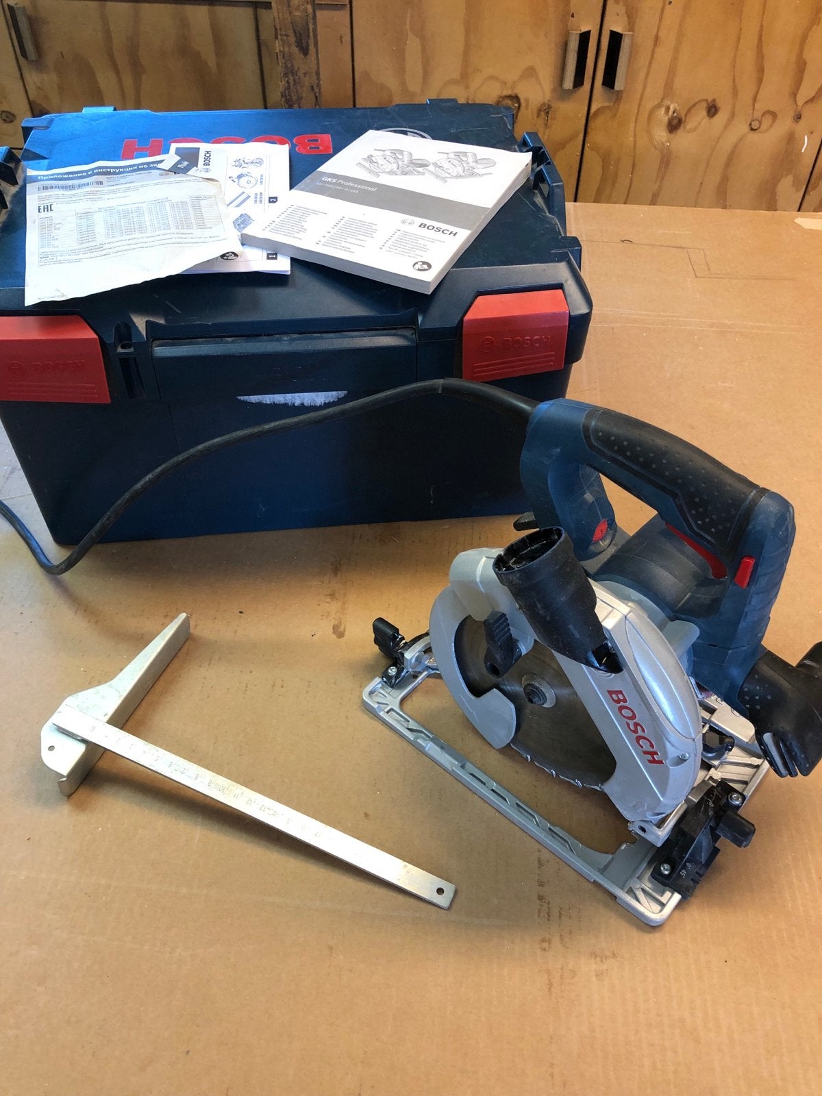 Bosch Professional GKS 55+ GCE Cirkelzaag met geleider, Doe-het-zelf en Verbouw, Gereedschap | Zaagmachines, Gebruikt, Cirkelzaag