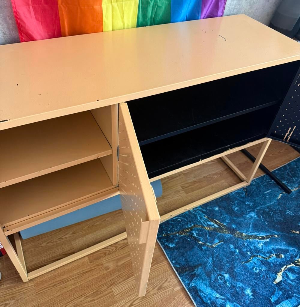 Metallic sideboard (yellow/black), Ophalen, Gebruikt, 100 tot 150 cm, Metaal
