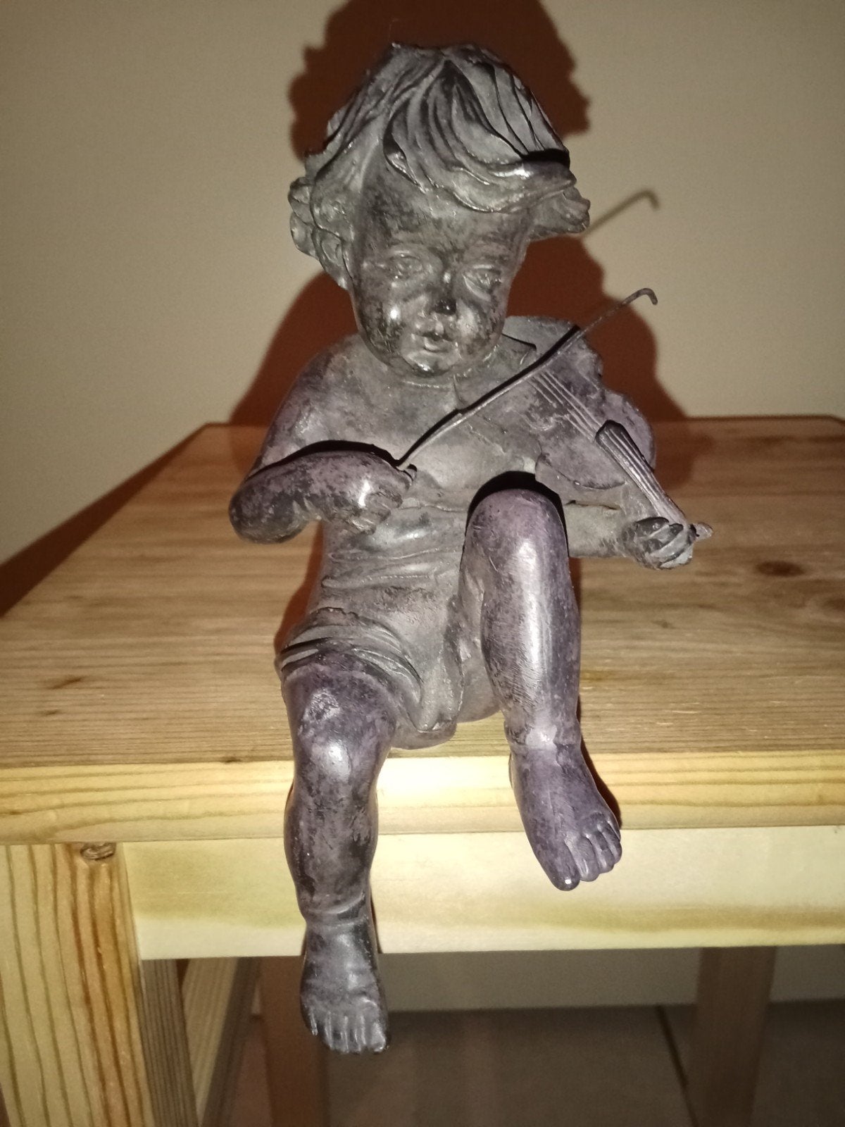 Vintage look plankzitter engel /putto met viool - Brons-look, Ophalen of Verzenden