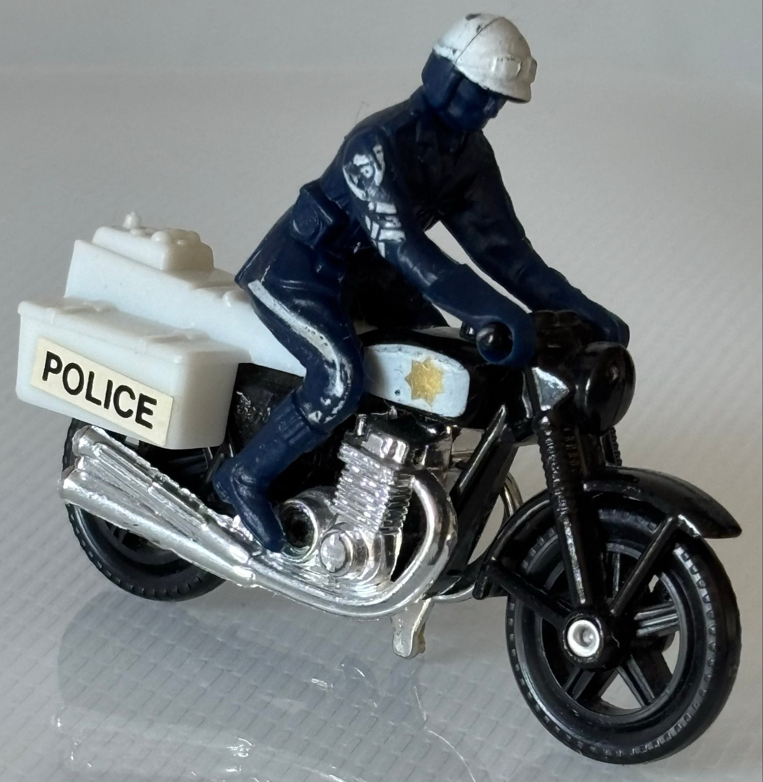 Lesley Matchbox Honda 750 Politie Motor 1:43 Nieuwstaat, Ophalen of Verzenden, Nieuw, Overige typen, Matchbox