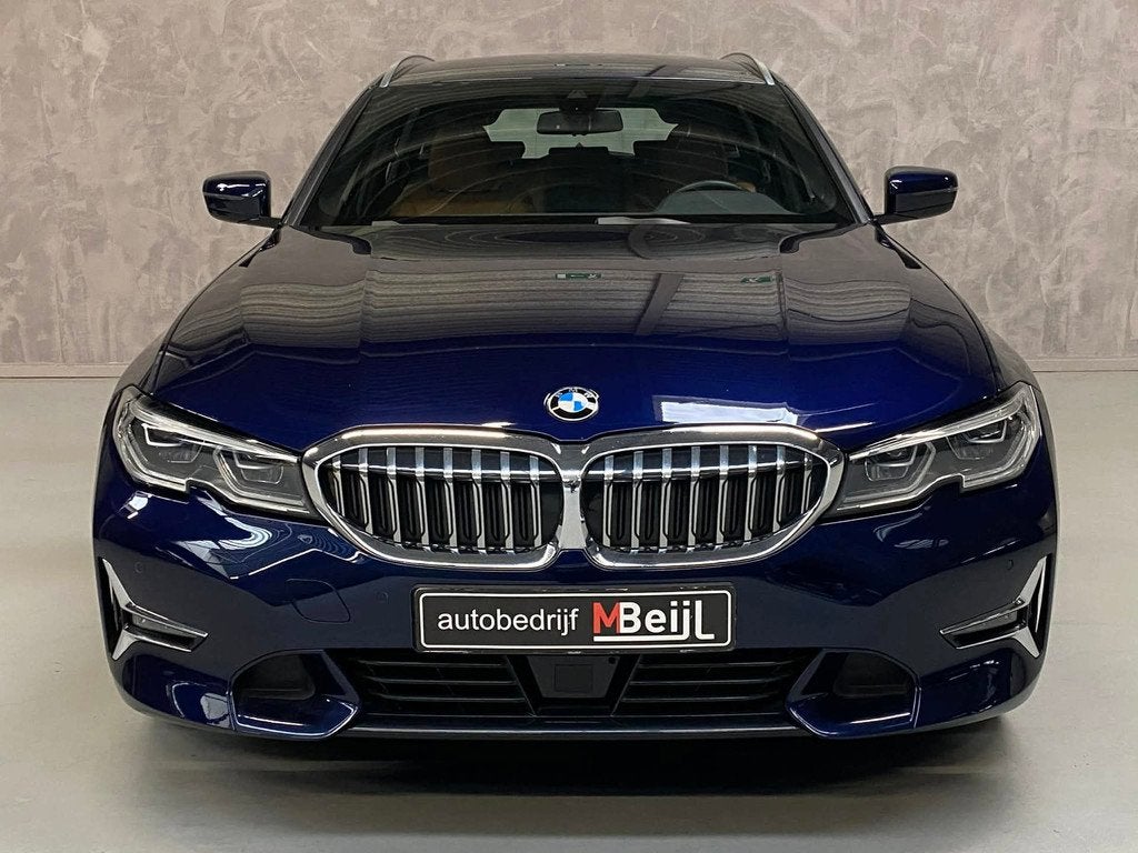 BMW 3-serie Touring 330e Business Edition Plus /Laser /Leder, Auto's, BMW, Automaat, 1998 cc, Achterwielaandrijving, Gebruikt