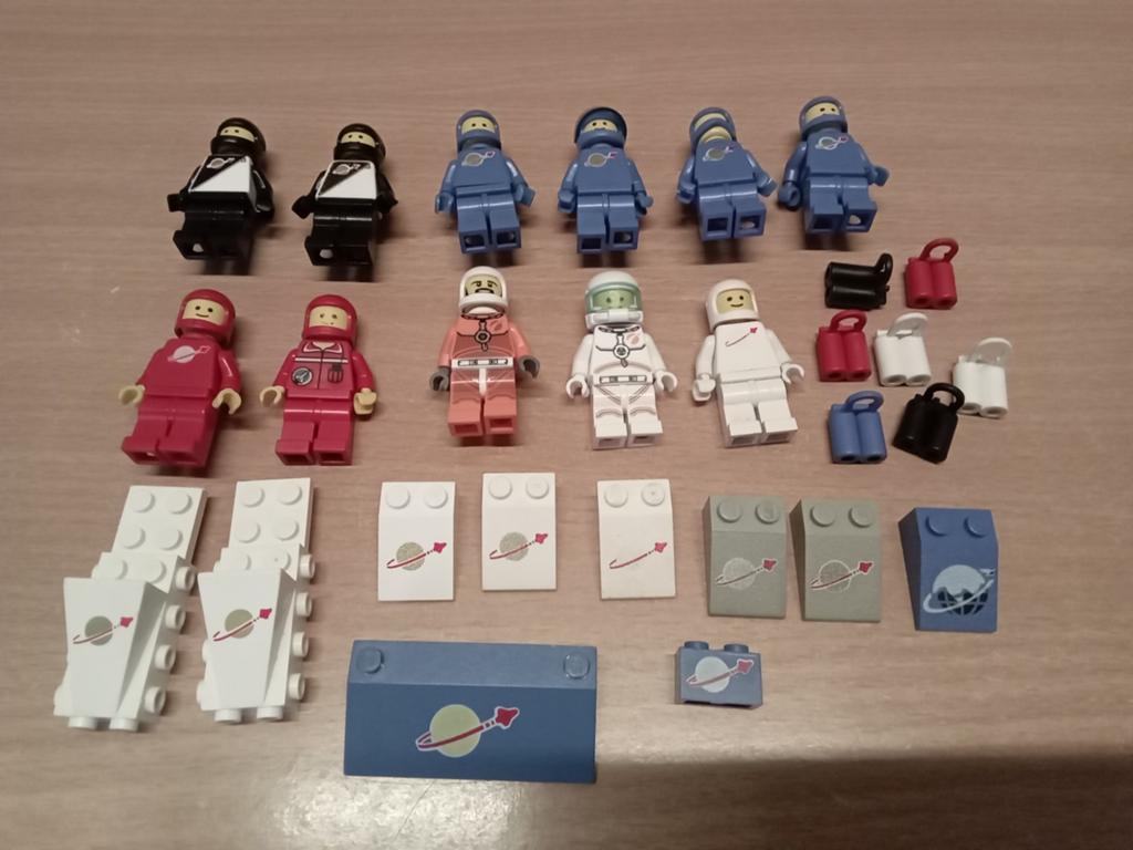 Te koop lego minifiguren, Ophalen, Zo goed als nieuw