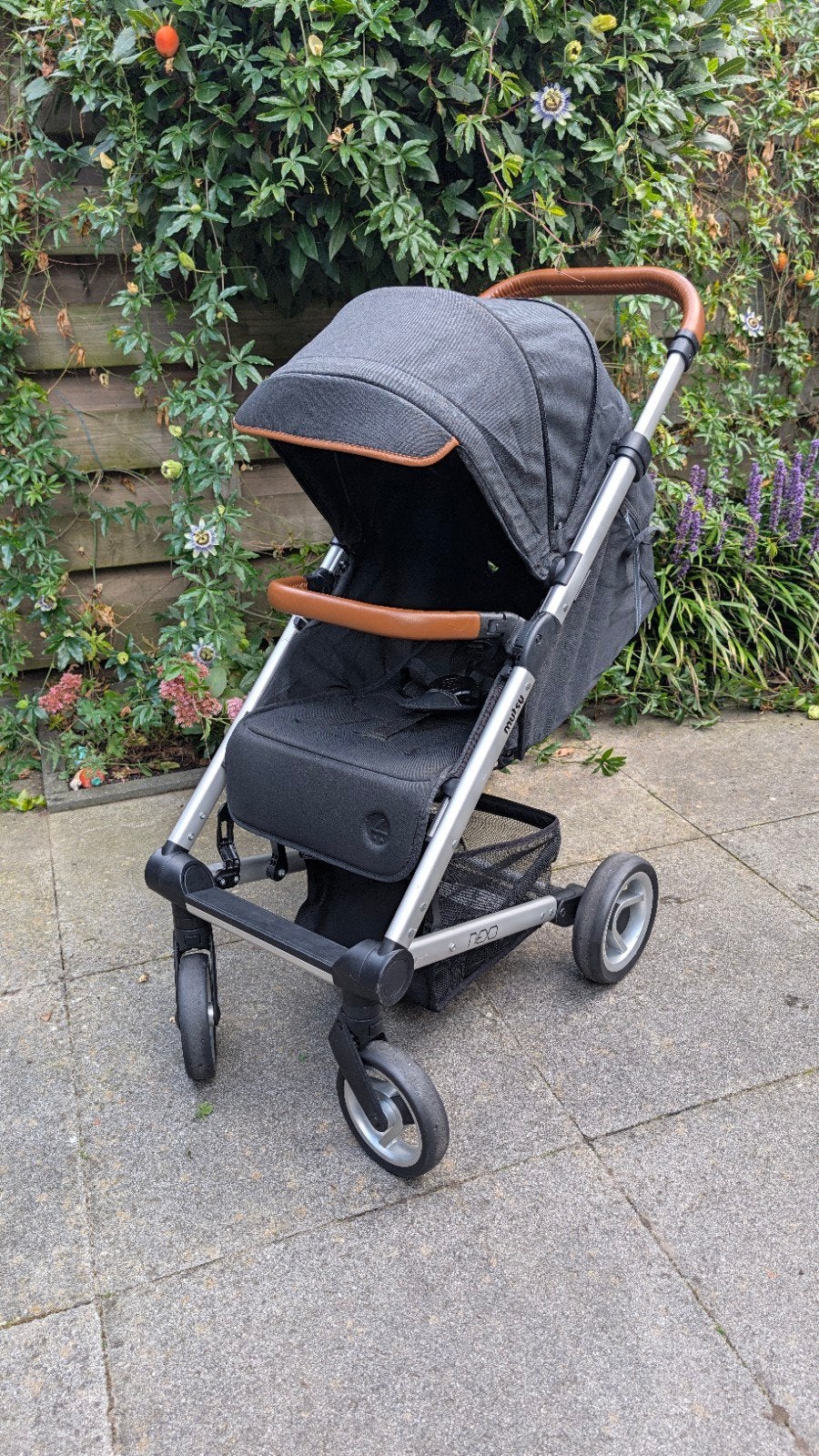 Mutsy Nexo buggy met regenhoes, Ophalen of Verzenden, Gebruikt, Overige merken, Regenhoes