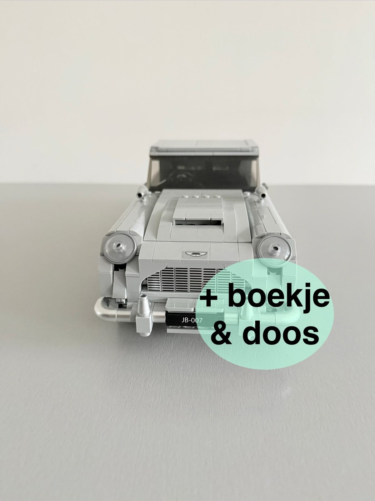 LEGO James Bond - Aston Martin (10262) + Boekje & doos, Compleet, Lego, Ophalen of Verzenden, Zo goed als nieuw