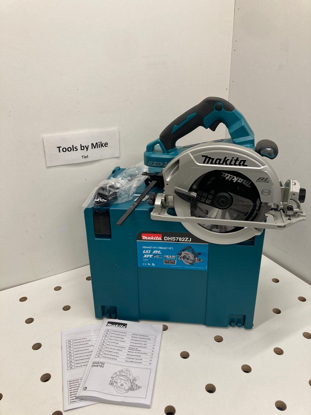 Nieuwe makita accu cirkelzaag 36v incl. Garantie, Ophalen, Cirkelzaag, Nieuw, 30 tot 70 mm