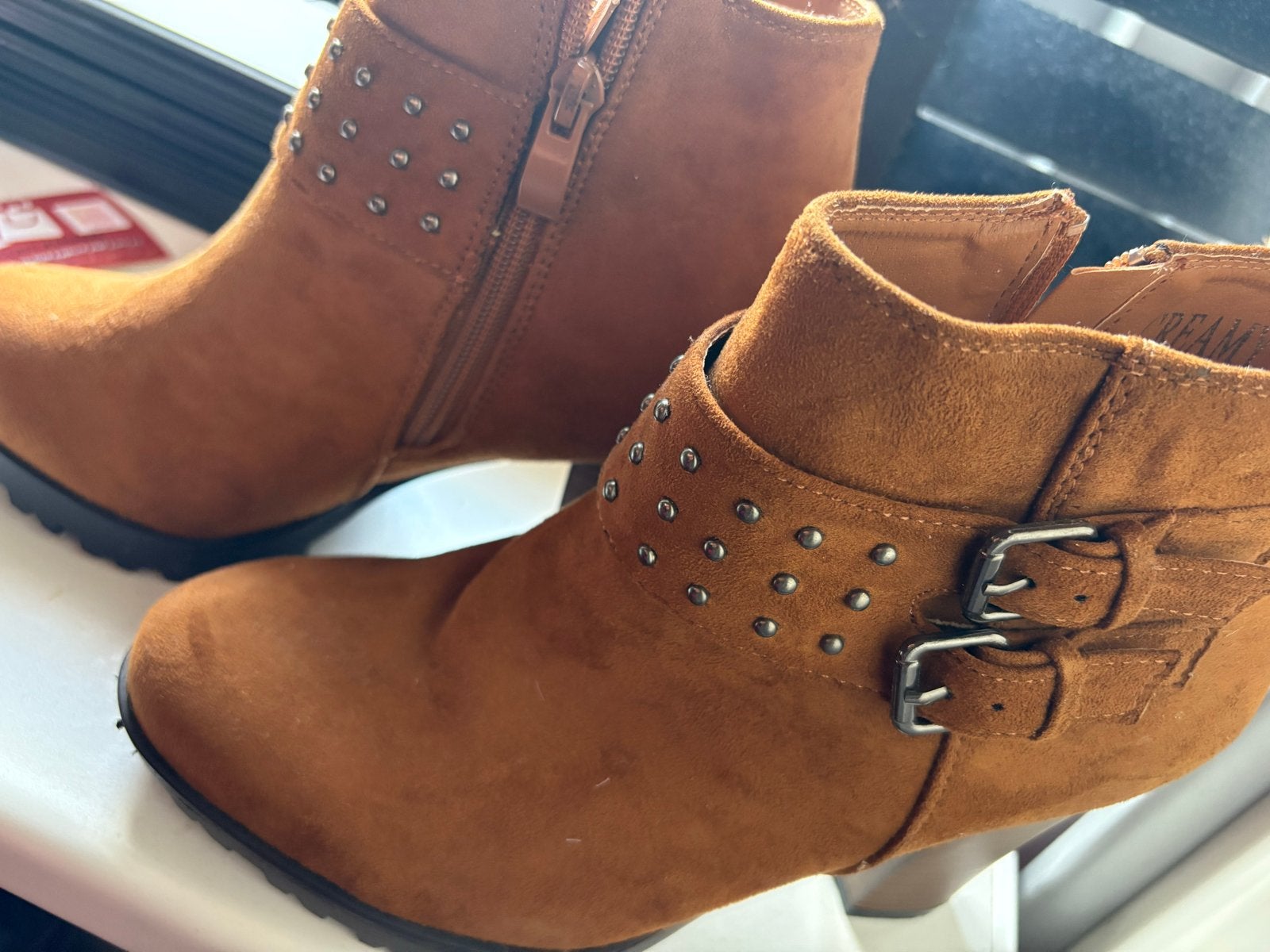 Dames laarzen, nieuw, Kleding | Dames, Schoenen, Ophalen of Verzenden, Zo goed als nieuw, Bruin, Lage of Enkellaarzen