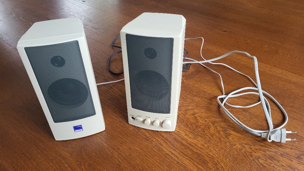 speakers voor pc of laptop, Ophalen of Verzenden, Gebruikt