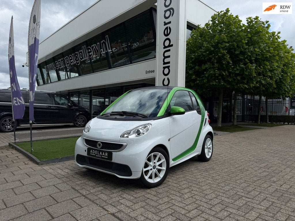 Smart Fortwo coupé Electric drive 18 kWh, Auto's, Smart, Automaat, Gebruikt, Elektrische ramen, Wit