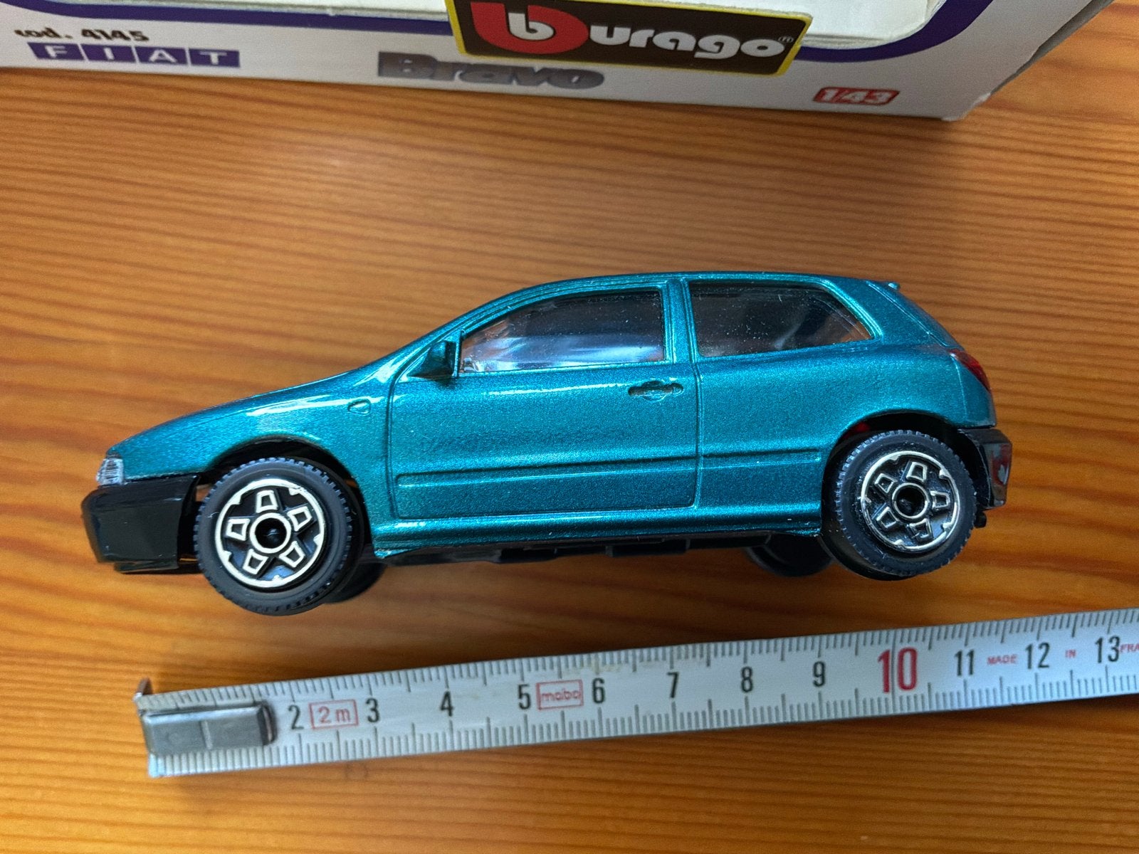 Burago Fiat Bravo 1:43 - Nieuw in doos, Ophalen of Verzenden, Nieuw, Auto