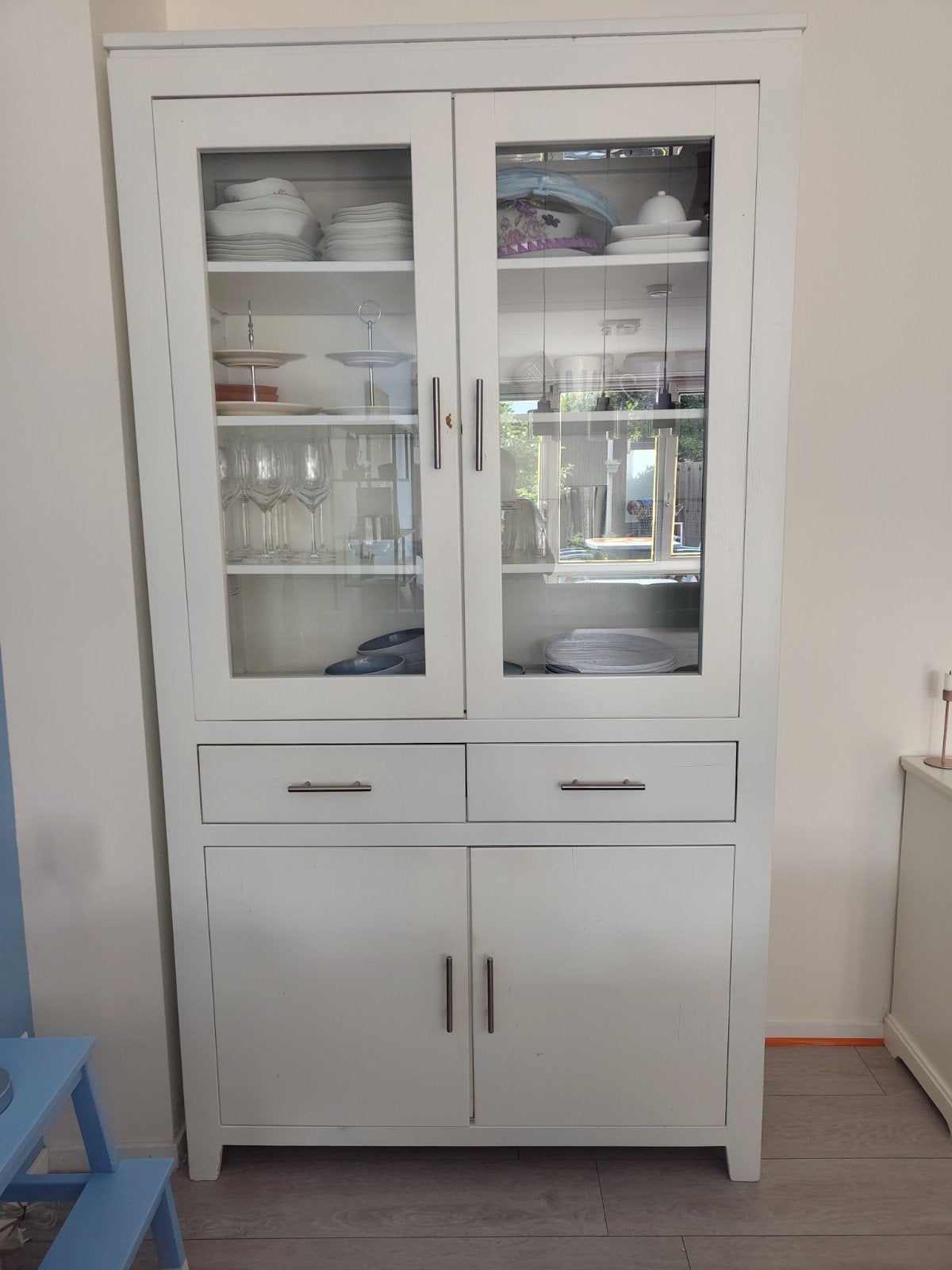 Witte massieve vitrinekast, Ophalen, Gebruikt, 200 cm of meer, Met lade(s)