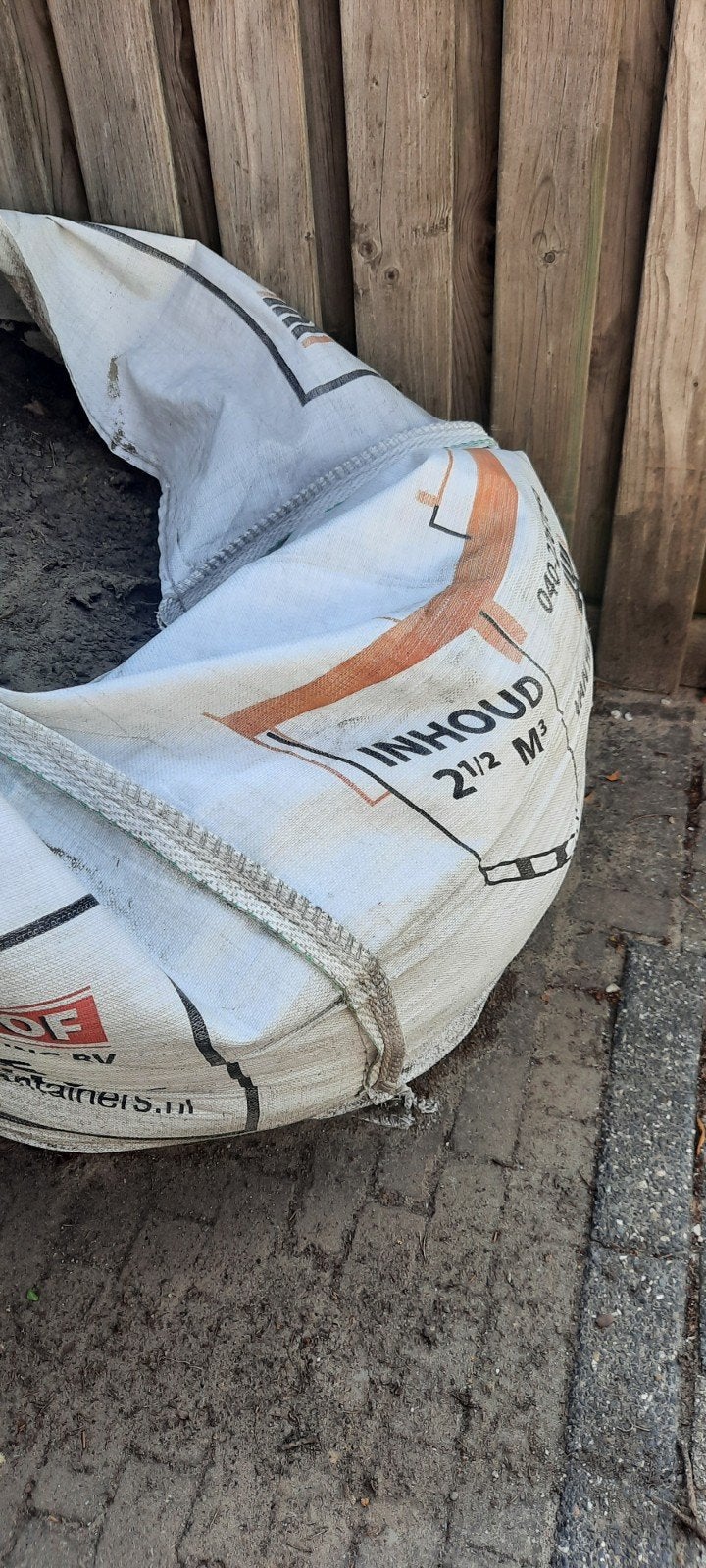 Ophoogzand in big bags - 2,5 m³, Ophalen, Gebruikt, Ophoogzand