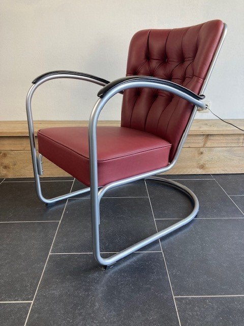 Gispen 412 GE fauteuil, zijdemat, bordeaux kleurig leder, Design, 75 tot 100 cm, Zo goed als nieuw, Leer