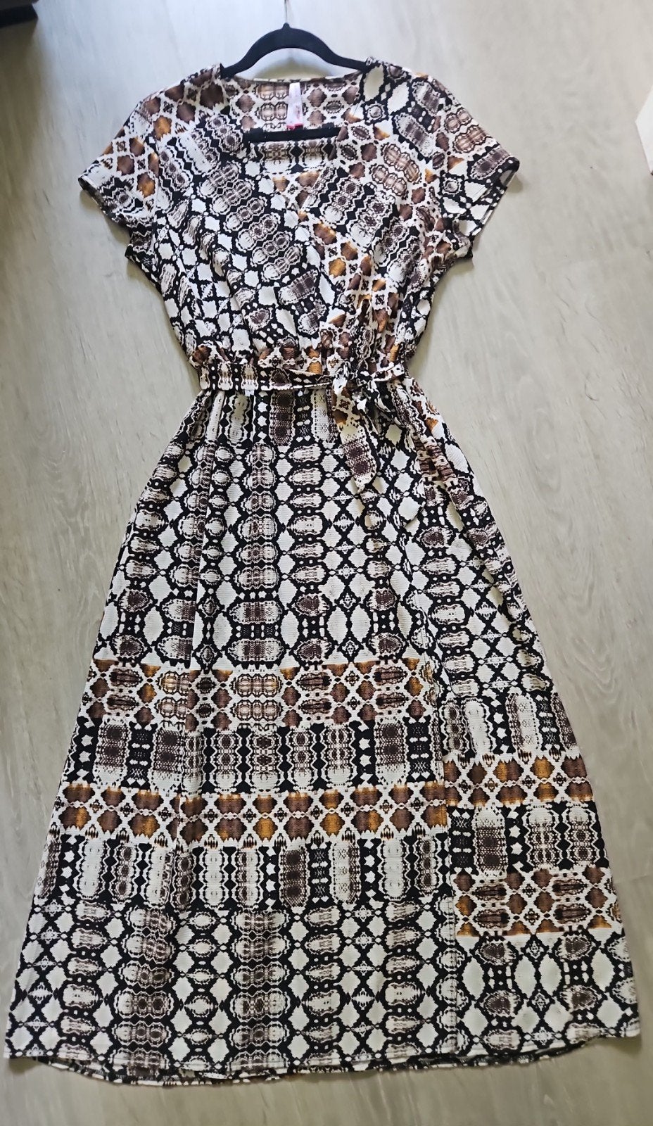 Ongedragen luchtige jurk Miss E Studio (Miss Etam) Maat m, Kleding | Dames, Jurken, Beige, Nieuw, Onder de knie, Ophalen