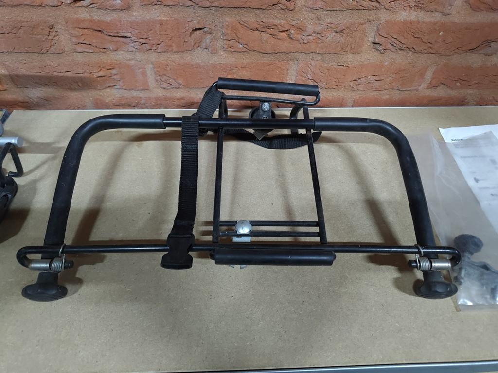 Laptoptas drager voor de fiets, Ophalen, Zo goed als nieuw