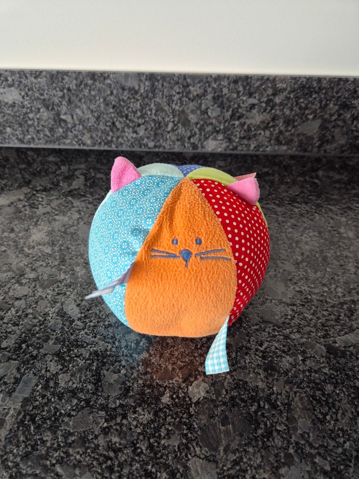 HEMA  - Pluche Speelbal Kat 33.56.0014, Ophalen of Verzenden, Overige typen