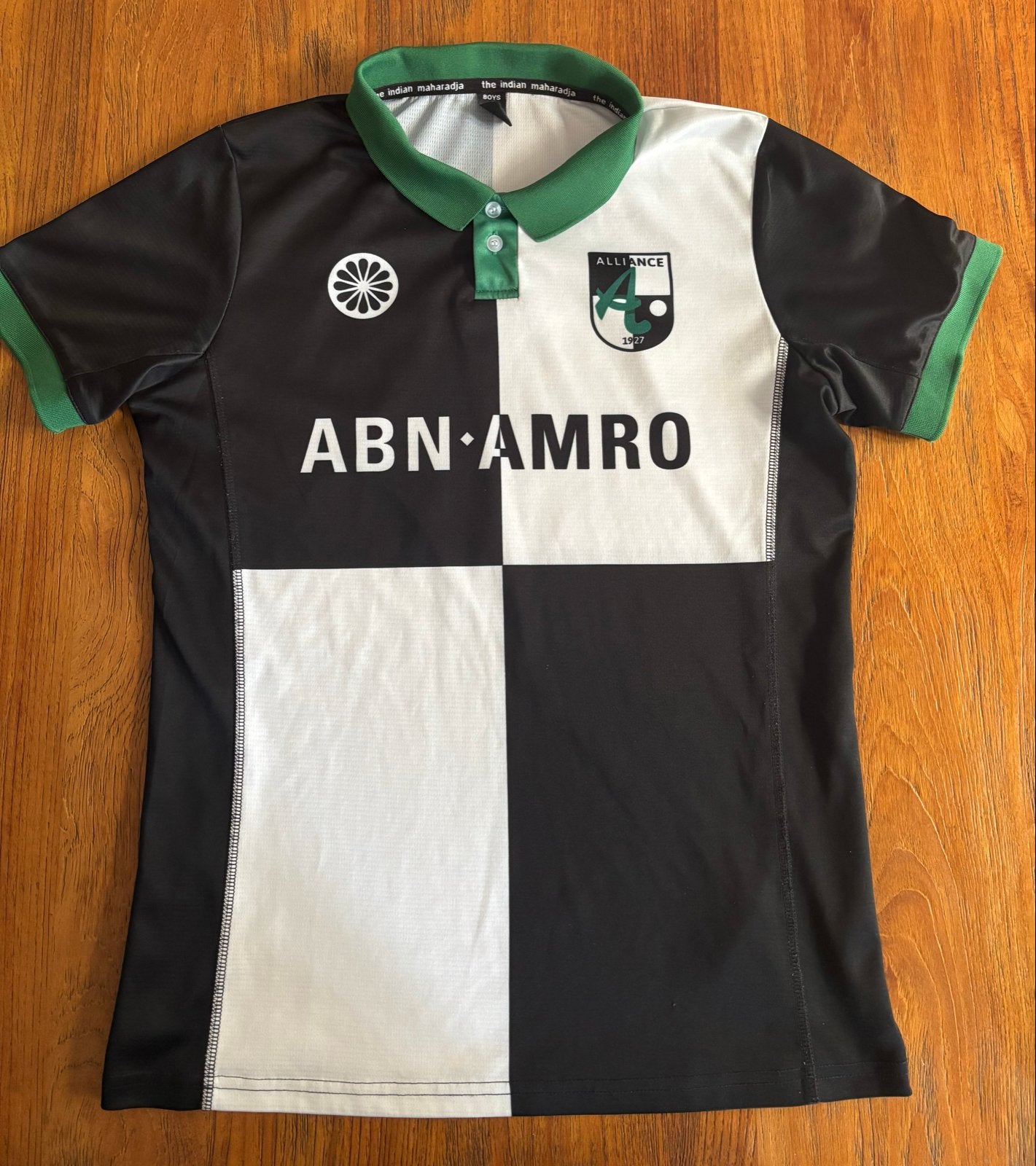 MHC Alliance Indian Maharadja jongens hockey shirt maat 164, Ophalen of Verzenden, Zo goed als nieuw, Jongen, Sport- of Zwemkleding