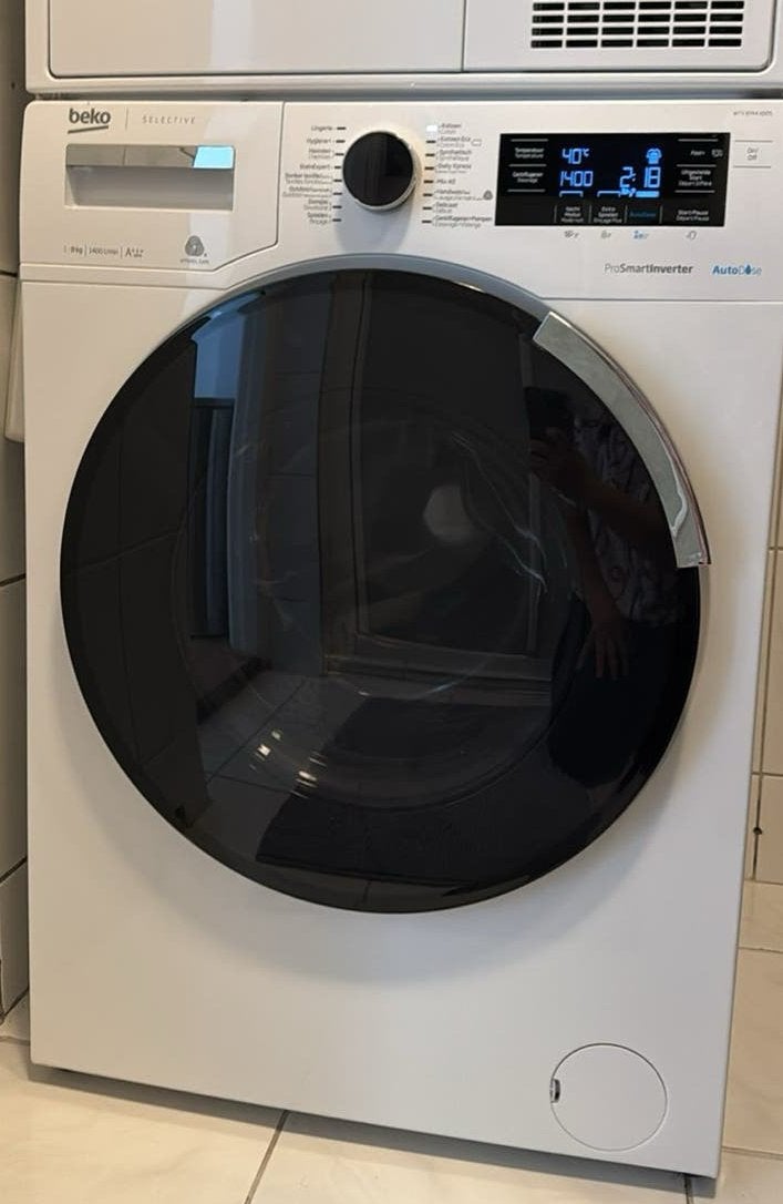Beko Wasmachine 8 kg – 1400 toeren – AutoDose, Ophalen, Gebruikt, Voorlader, 85 tot 90 cm