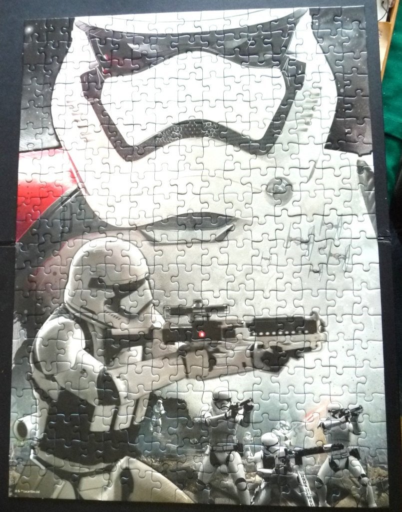 LEG PUZZEL STARWARS 300 VAN DE STORMTROOPER NIEUW, Verzamelen, Verzenden, Nieuw, Gebruiksvoorwerp