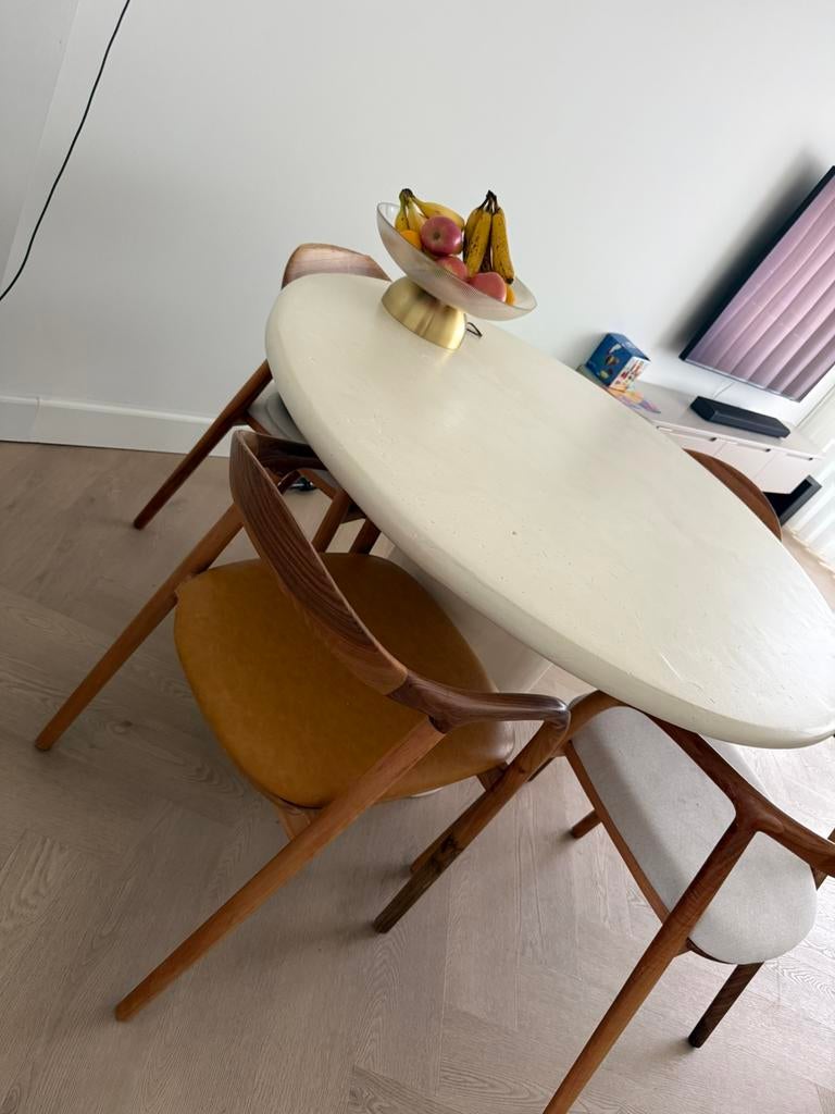 Beton Cire eettafel met stoelen, Huis en Inrichting, Ophalen, Gebruikt, 100 tot 150 cm, Rond