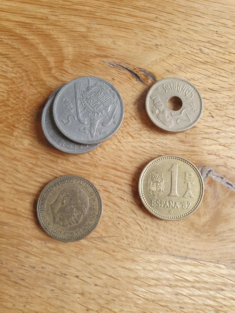 Munten uit Spanje, Postzegels en Munten, Munten | Europa | Euromunten, Ophalen of Verzenden, Spanje, 2 euro