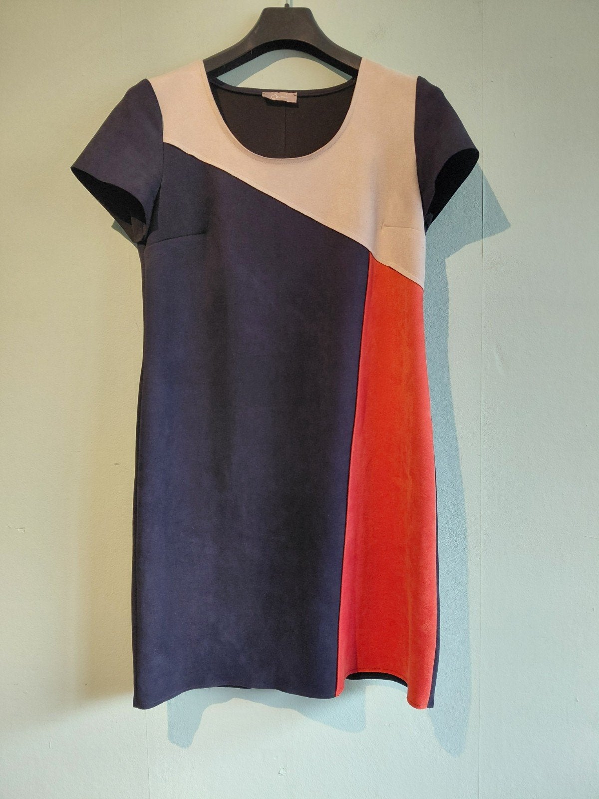 Cassis jurk met kleurblokken - Maat M, Kleding | Dames, Maat 38/40 (M), Ophalen of Verzenden, Zo goed als nieuw, Boven de knie
