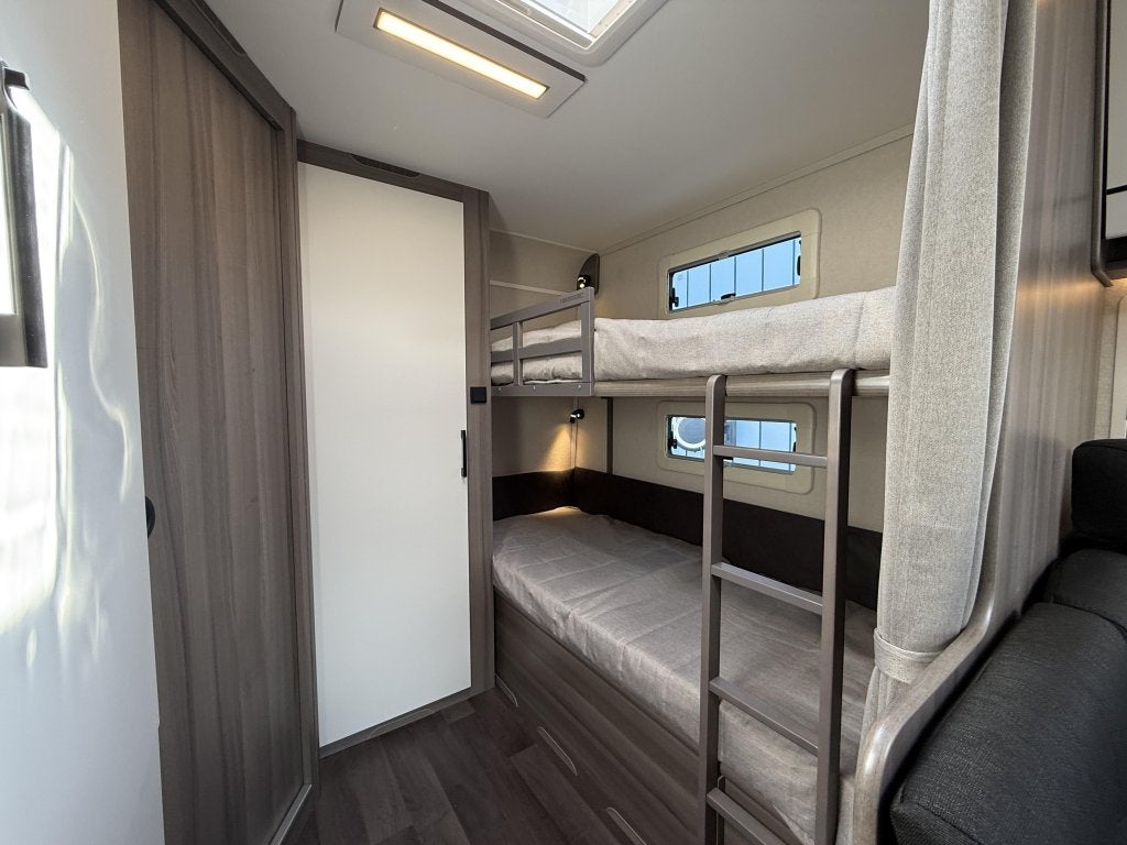 Kabe Estate 600 GDL KS, Dwarsbed, Bedrijf, Kabe, Schokbreker