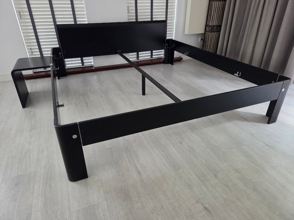 Auping Auronde 180x200 41cm hoog met achterwand, Huis en Inrichting, Ophalen, Gebruikt, Zwart, Tweepersoons