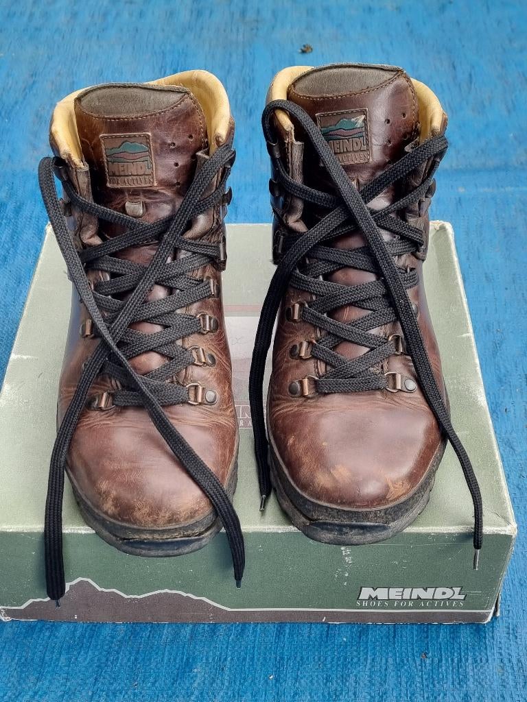 Meindl Borneo Dames mt 42 (8), Sport en Fitness, Bergsport en Wandelen, Ophalen of Verzenden, Gebruikt, Schoenen
