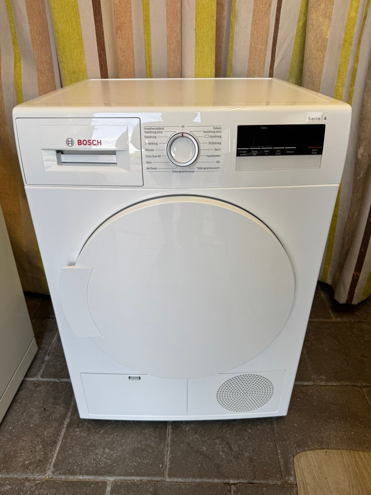 Bosch | Warmtepompdroger | A++ | Schoon | Werkt Goed, Ophalen, 6 tot 8 kg, Gebruikt, Minder dan 85 cm