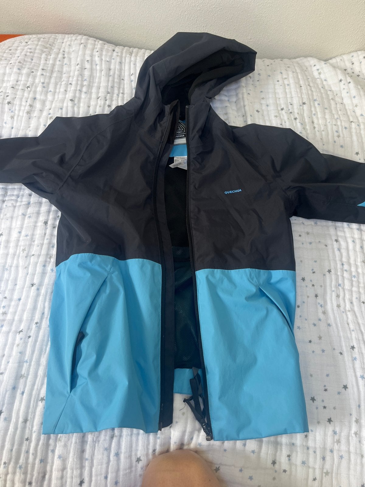 Regenjas Decathlon Quechua maat 134 (8-9 jaar), Ophalen of Verzenden, Nieuw, Jongen of Meisje