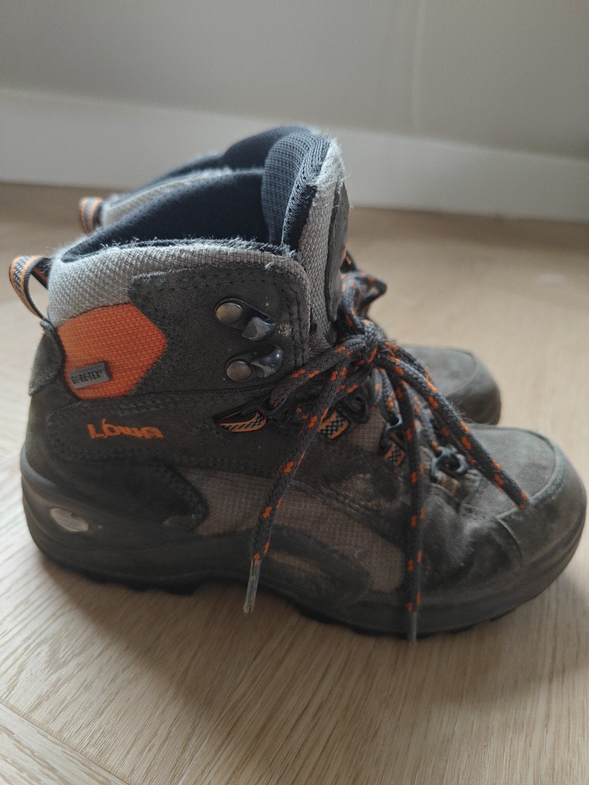 wandelschoenen Lowa Maat 34, Sport en Fitness, Bergsport en Wandelen, Ophalen of Verzenden, Gebruikt, Schoenen