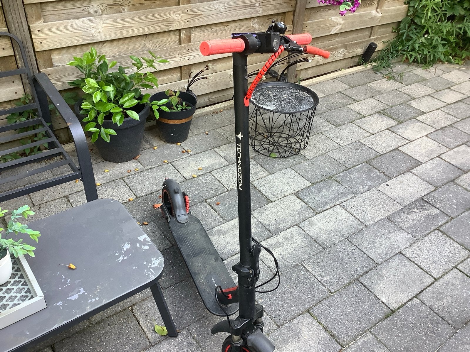 Technozom elektrische step - Nieuwe accu nodig, Fietsen en Brommers, Steps, Ophalen, Gebruikt, Elektrische step (E-scooter)