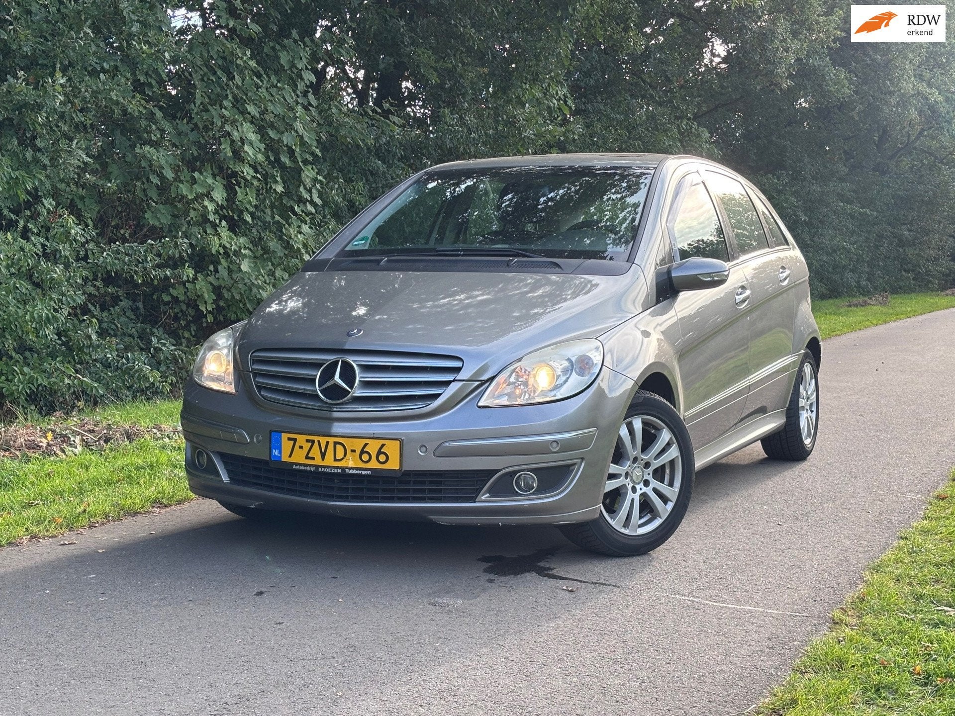 Mercedes-Benz B-klasse 200 | Pano + Cruise Nu € 3.950,-!|, Auto's, 136 pk, Gebruikt, 4 cilinders, 1290 kg