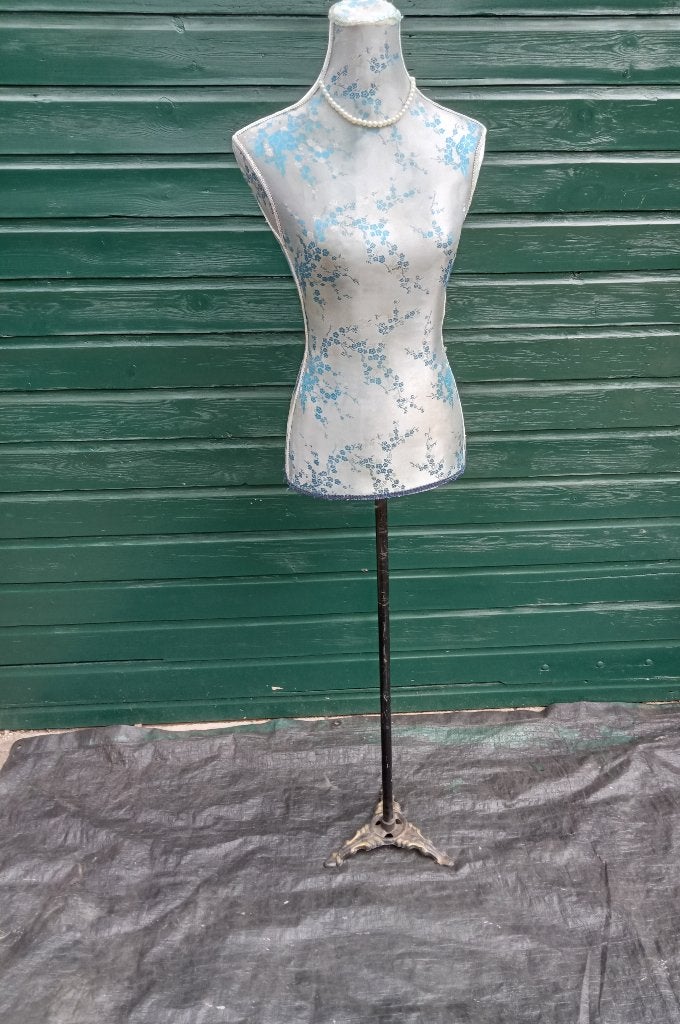 SIERLIJKE PASPOP TORSO ETALAGEPOP MANNEQUIN  METALEN VOET, Ophalen, Gebruikt, Paspop