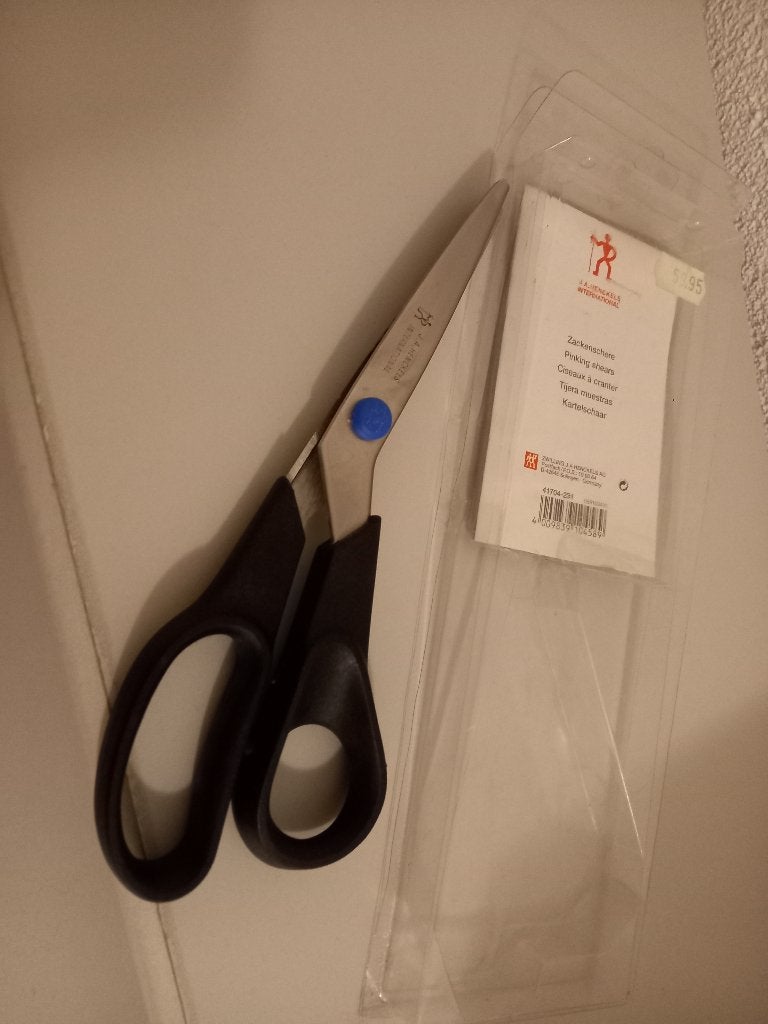 Zwilling kartelschaar, Ophalen of Verzenden, Zo goed als nieuw