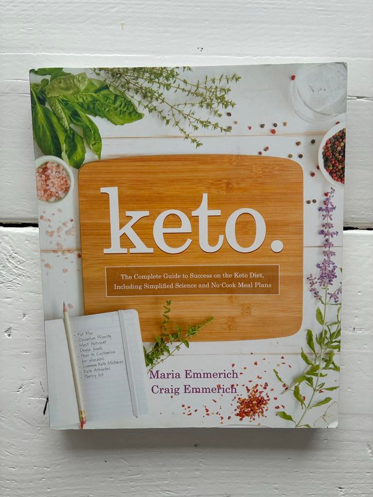 Keto: The Complete Guide to Success on the Keto Diet, Ophalen of Verzenden, Zo goed als nieuw, Dieet en Voeding