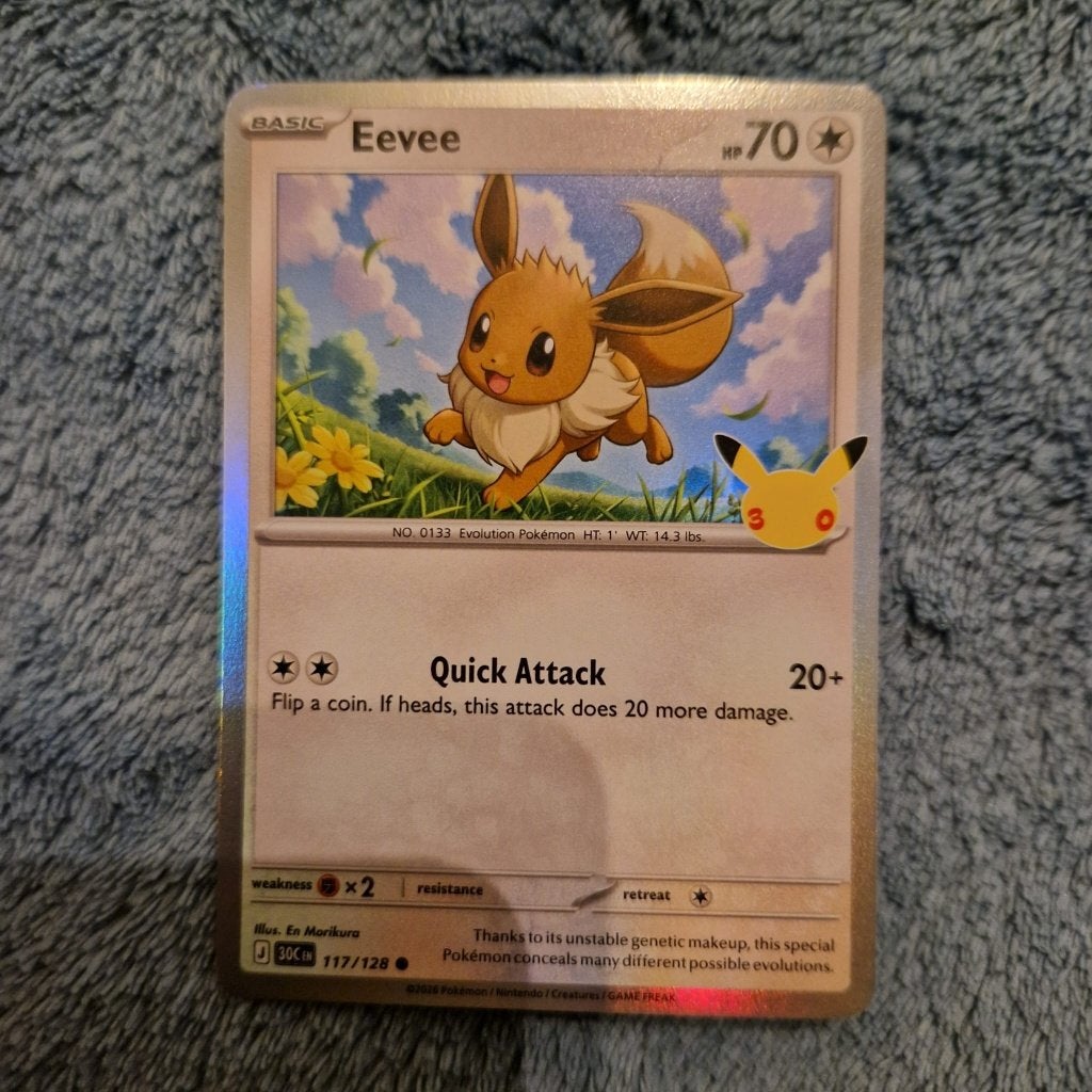 Eevee 117/128 Pokémon 30th Celebration holo, Ophalen of Verzenden, Zo goed als nieuw, Losse kaart, Foil