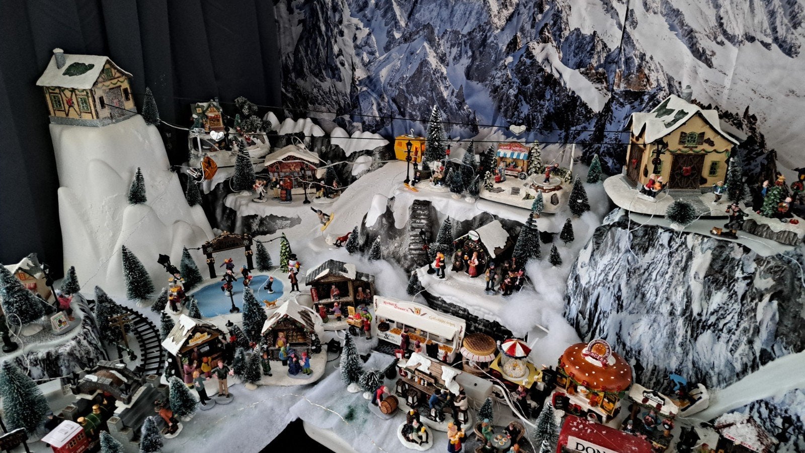 Te koop grote kerstdorp, Diversen, Ophalen