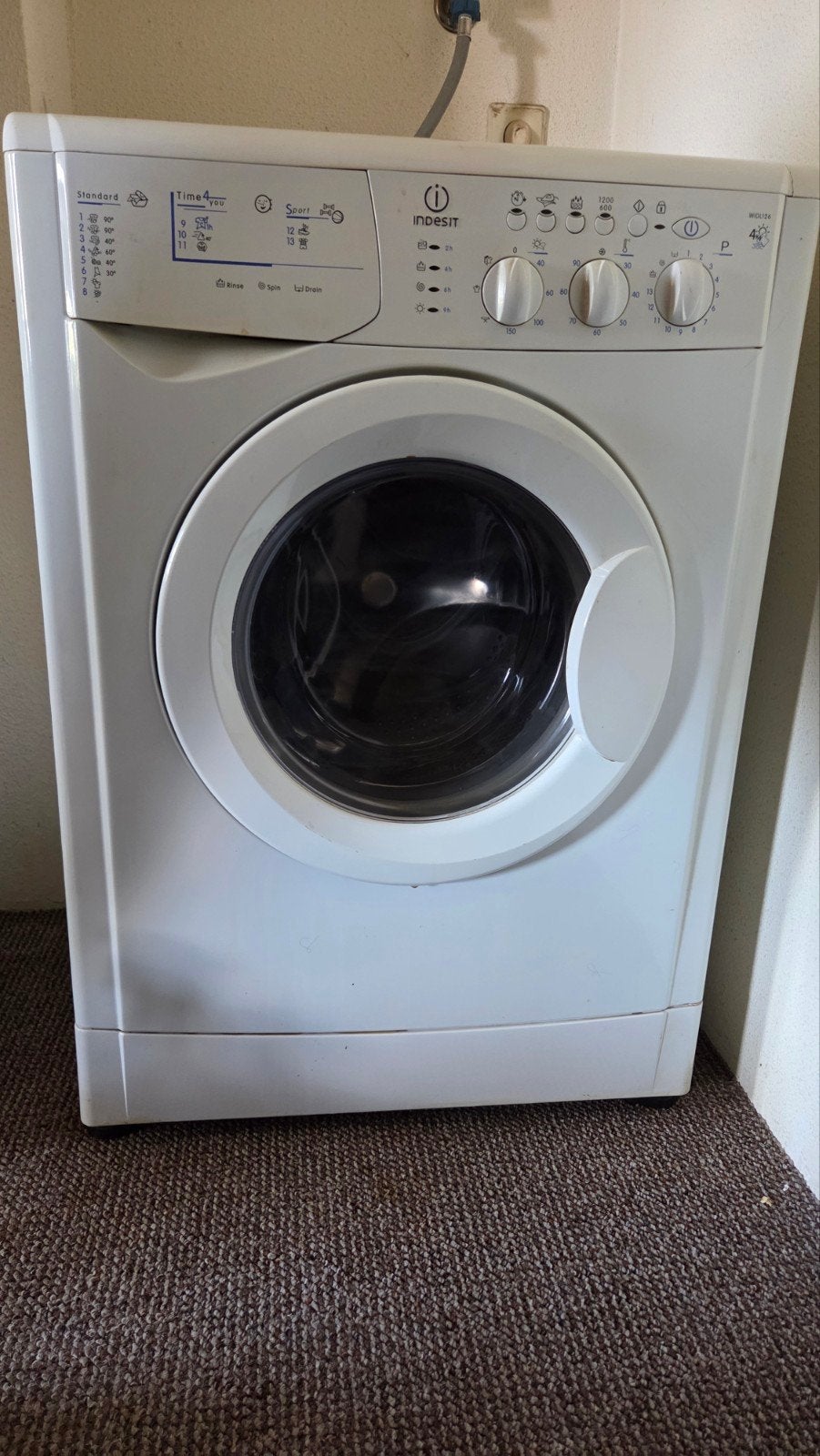 Indesit Wasmachine, Ophalen, 1200 tot 1600 toeren, Gebruikt, Minder dan 4 kg