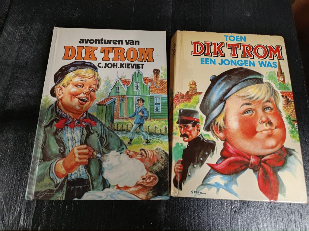 Dik Trom boeken: 2 stuks, Gelezen, Fictie algemeen, C. Joh. Kieviet, Ophalen of Verzenden
