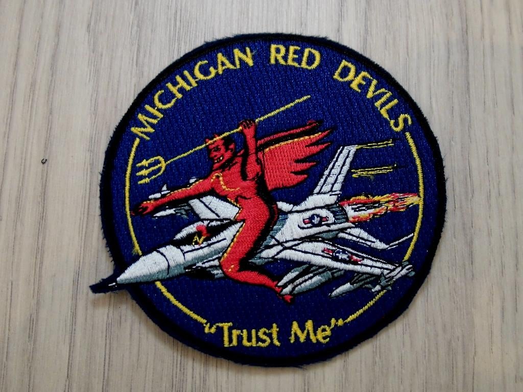 USAF patch 107th Fighter Squadron Michigan Red Devils, Verzamelen, Verzenden, Luchtmacht, Amerika, Embleem of Badge