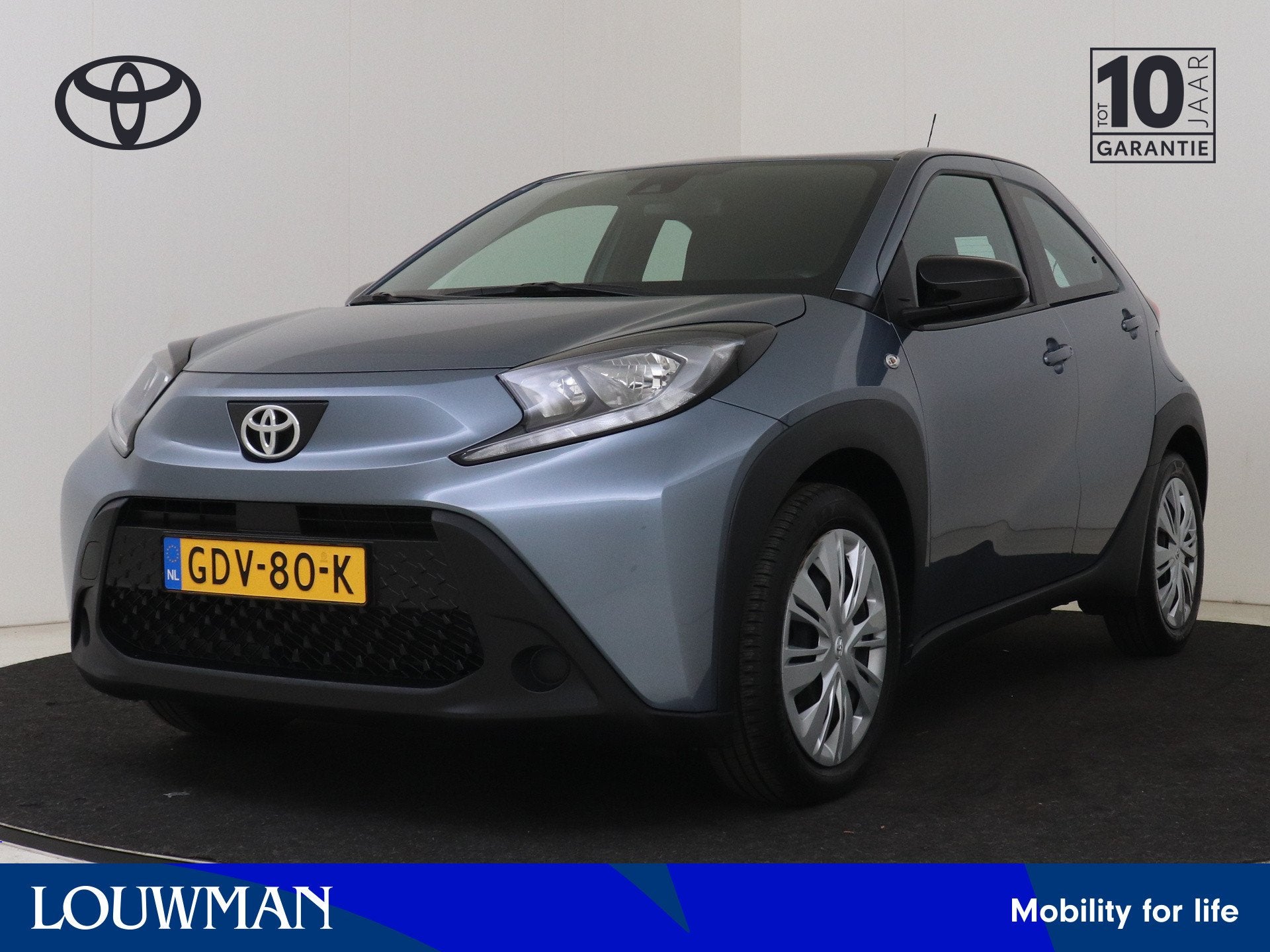 Toyota Aygo X 1.0 VVT-i MT Play | Dealer onderhouden | Apple, 12 maanden, Gebruikt, 920 kg, 4 stoelen