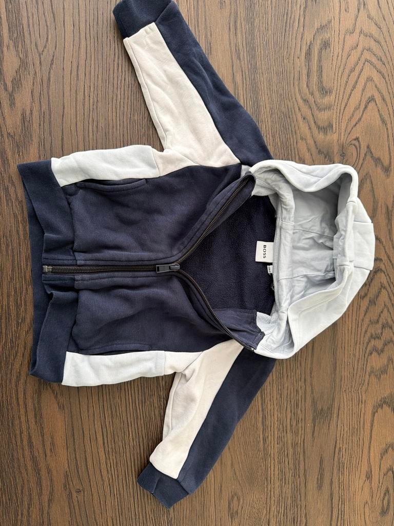 BOSS Baby Hoodie - Donkerblauw/Wit 18m, Ophalen of Verzenden, Gebruikt, Jongen of Meisje