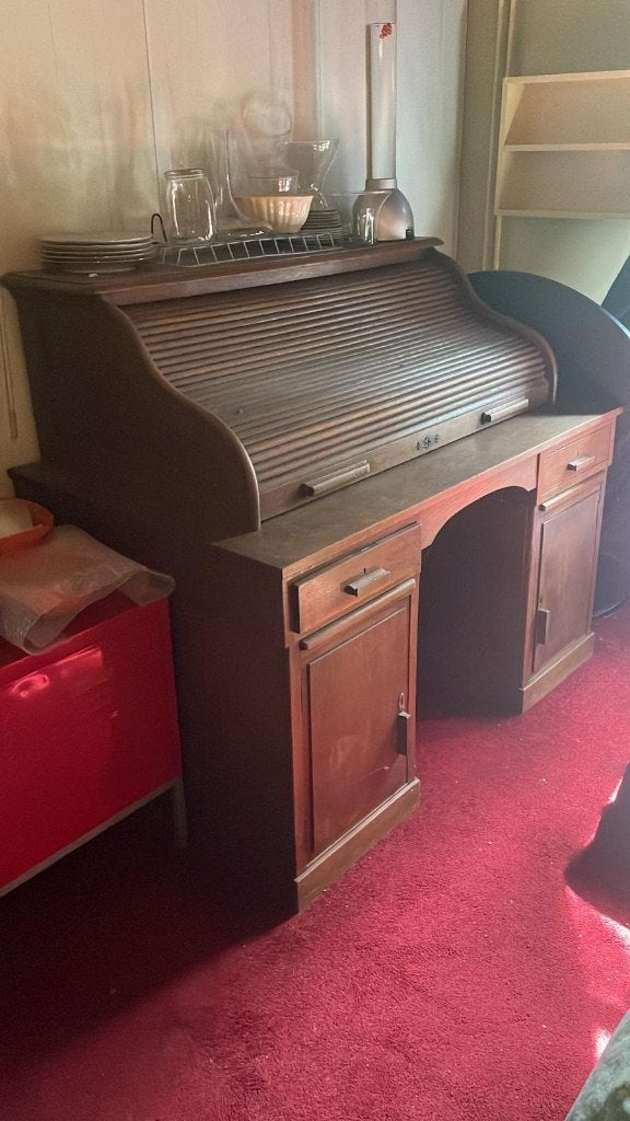 Bureau met Rol, Ophalen, Overige typen, Gebruikt, 132 cm